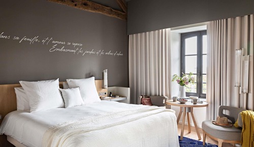 Deluxe Room, 1 King Bed, Garden View, Tower
