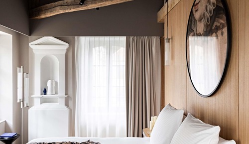 Suite, 1 King Bed (Margot)