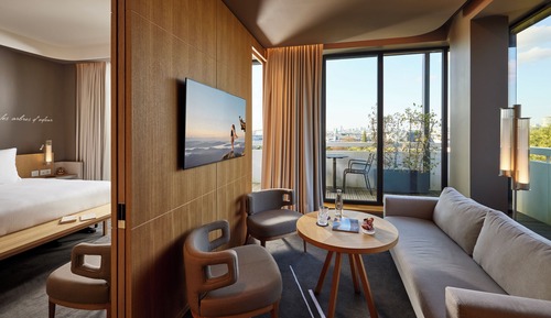 Suite, 1 King Bed (Eiffel)