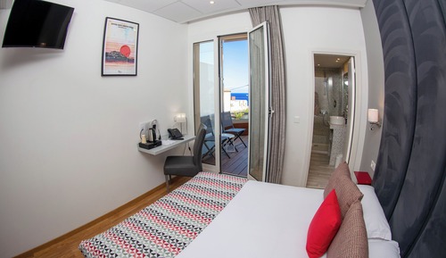 Petite chambre double avec balcon - vue mer