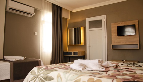 Comfort Triple Room, Balcony