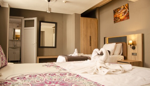 Comfort Triple Room