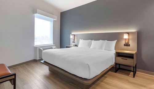 Standard Room, 1 King Bed, Non Smoking