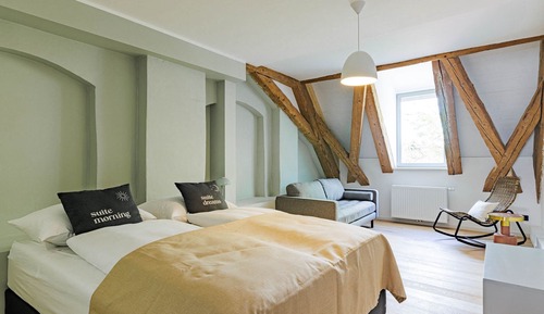 One-Bedroom Comfort Suite