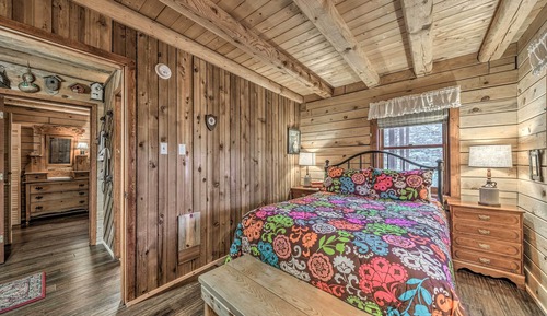 House (2 Bedrooms)