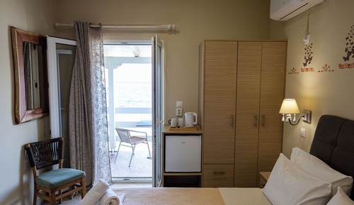 Superior Double or Twin Room, Front of the Sea