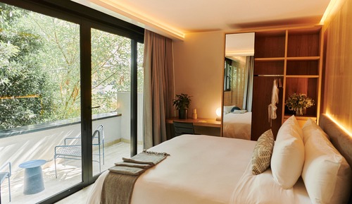 Signature Room
