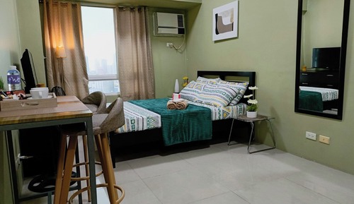 Deluxe Studio Suite