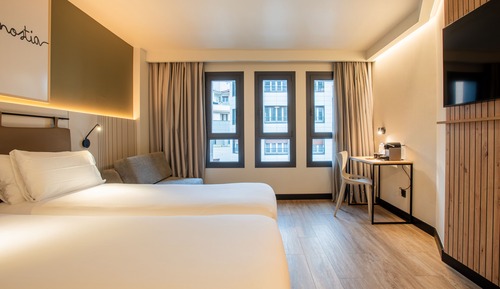 Superior Triple Room