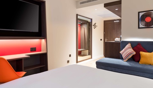Family Triple Room, 1 Queen Bed with Sofa bed