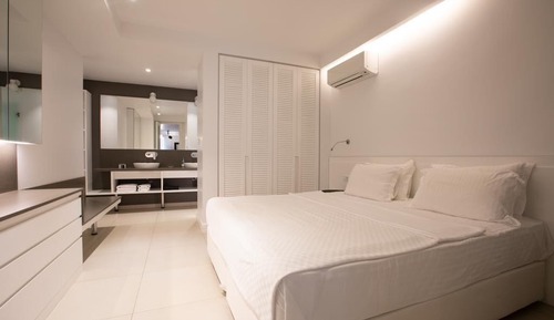 Signature Condo