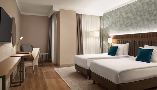 Standard Room, Multiple Beds, Non Smoking (Inside Hall)