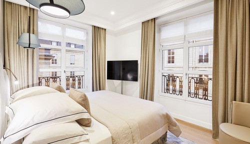 Premium Suite, Connecting Rooms