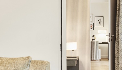 Suite, Connecting Rooms