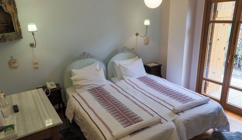 Classic Twin Room (8)