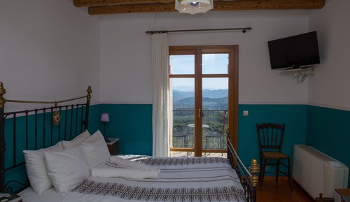 Classic Triple Room (4)