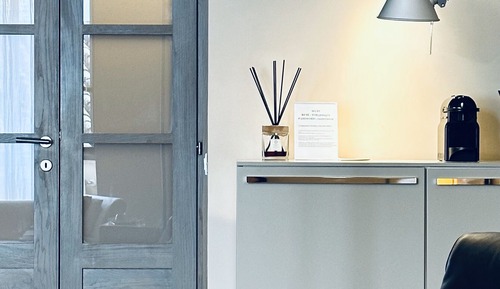 Superior Suite, Annex Building