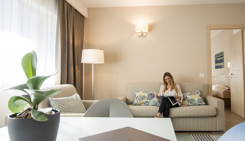 Suite, Kitchenette
