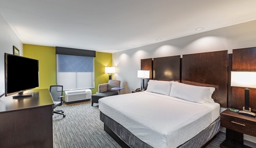 Standard Room, 1 King Bed, Accessible (Comm, Mobility, Access Tub)