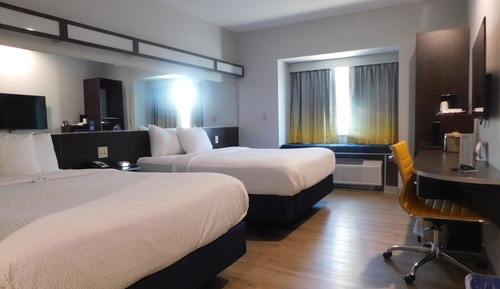Room, 2 Queen Beds, Accessible, Non Smoking (Bathtub w/ Grab Bars)