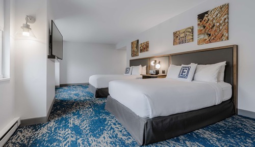 Room, 2 Queen Beds, Accessible (3x3 Shower)