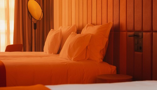 Deluxe Twin Room (Show View)