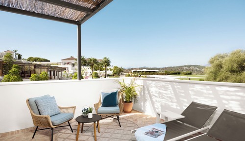 Signature Loft, 1 King Bed, Terrace
