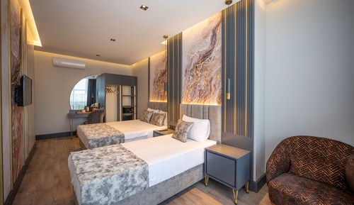 Superior Triple Room