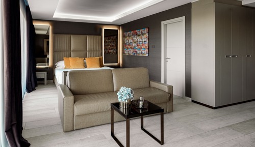 Luxury Triple Room