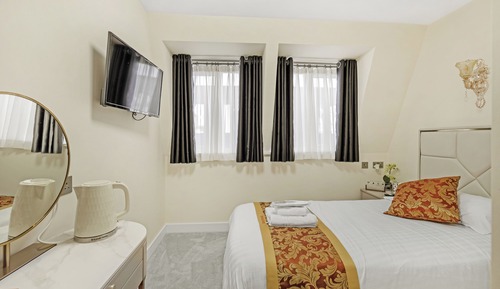 Deluxe Single Room