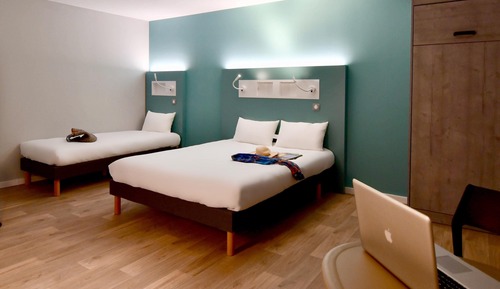 Room, Multiple Beds