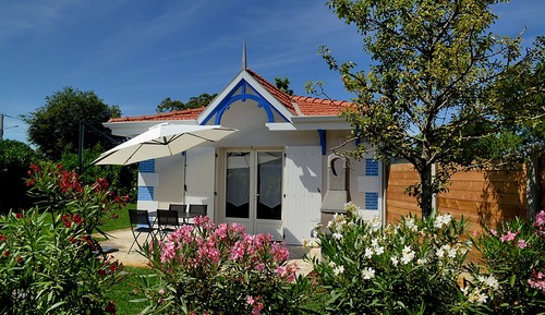 Romantic Villa, Ensuite, Garden View (Bleu Azur)