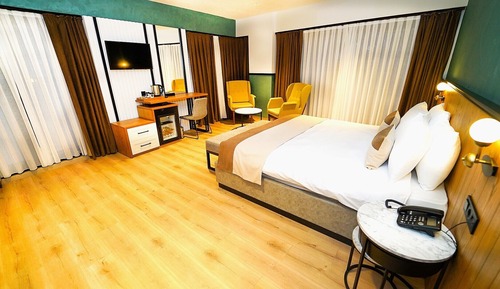 Deluxe Double Room, 1 Queen Bed, Jetted Tub, Sea View