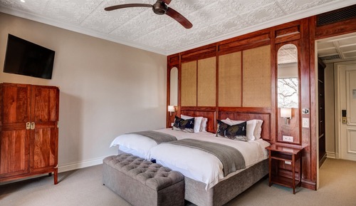 Deluxe Double or Twin Room