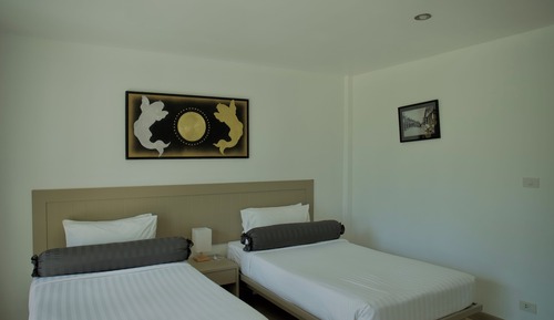 Standard Twin Room