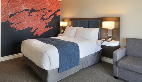 Standard Room, 1 Queen Bed, Balcony, Harbor View (Third Floor)