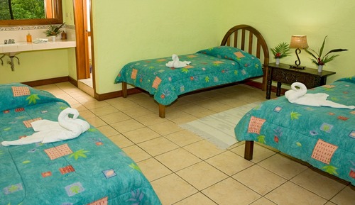 Comfort Triple Room