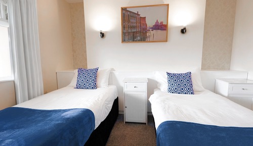 Standard Twin Room