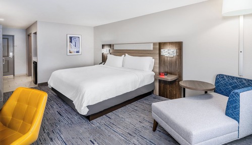 Standard Room, 1 King Bed