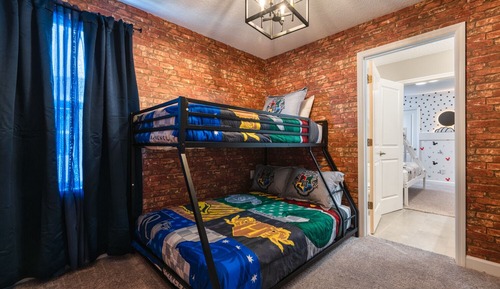 Deluxe Townhome, 5 Bedrooms, Private Pool