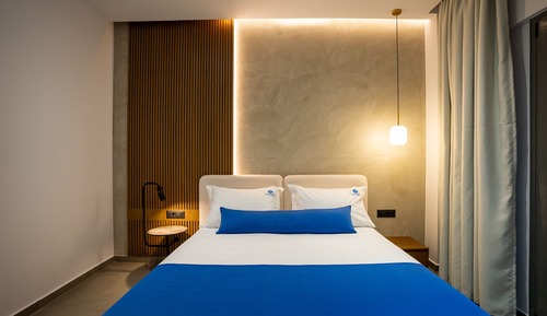 Queen Room With Spa Bath