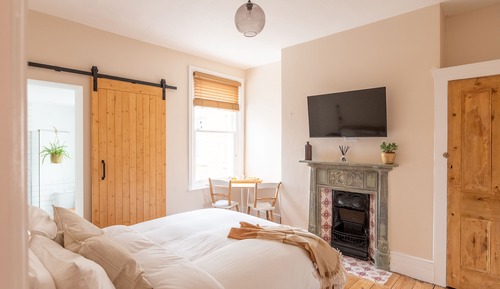 Thea Double Room