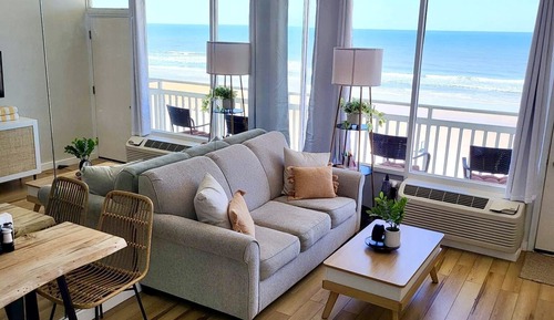 Studio, Ocean View, Beachfront (The Lookout)