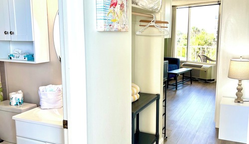 Studio, Ocean View (Waters Edge)