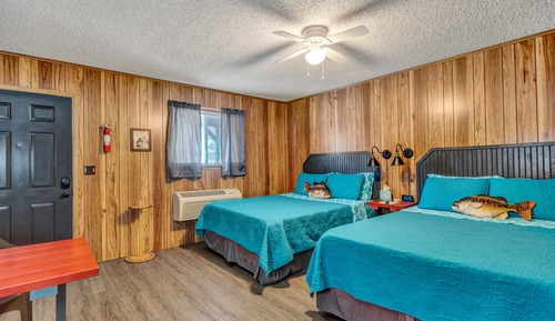 Bass Bungalow- Room 7 Lake Fork