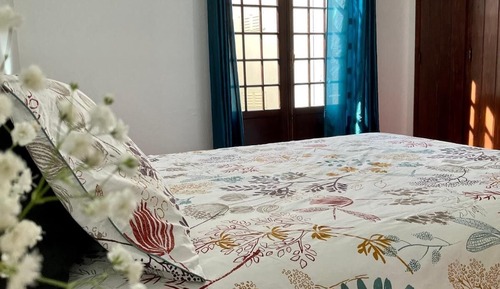 House, 3 Bedrooms, Balcony, Mountain View