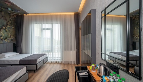 Deluxe Quadruple Room