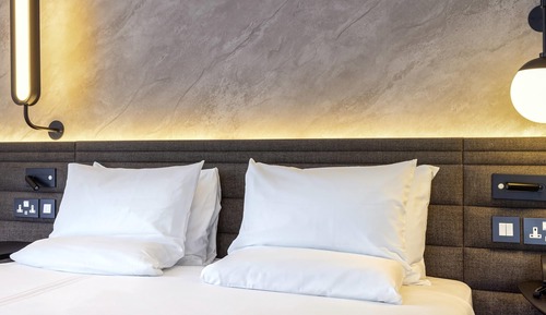 Standard Room, 1 King Bed