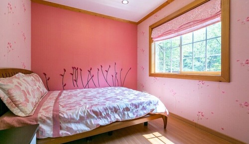 Room (B101)