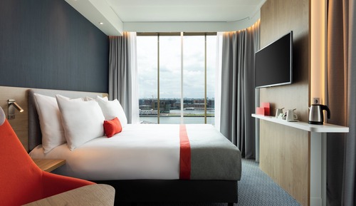 Standard Room, 1 Queen Bed, City View (Top Floor)